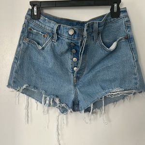 Levi’s Cutoffs